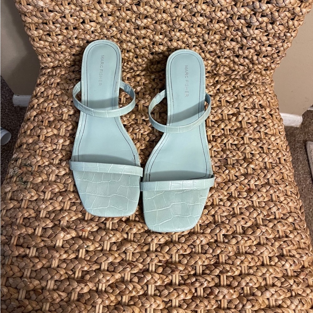 marc fisher sandals